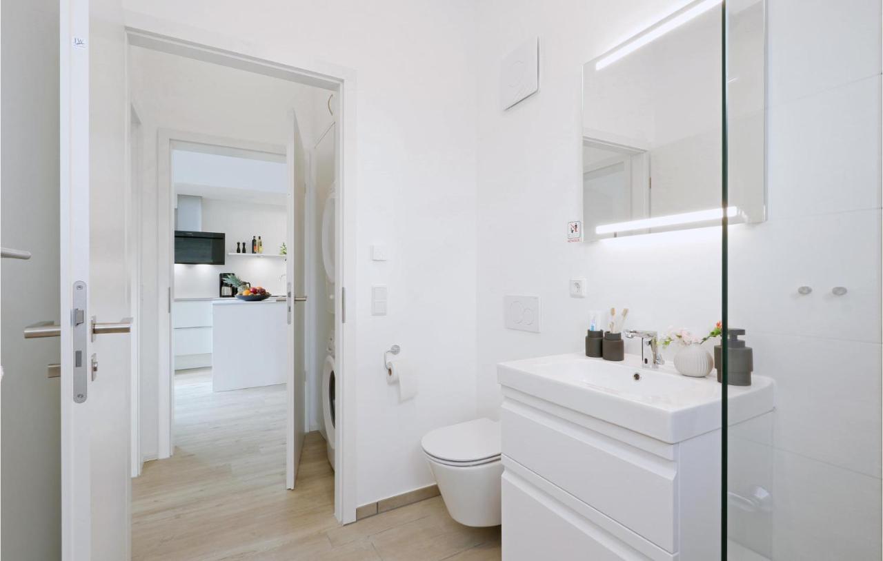 Stunning Home In Lembruch-Duemmer See With Wifi Exteriér fotografie